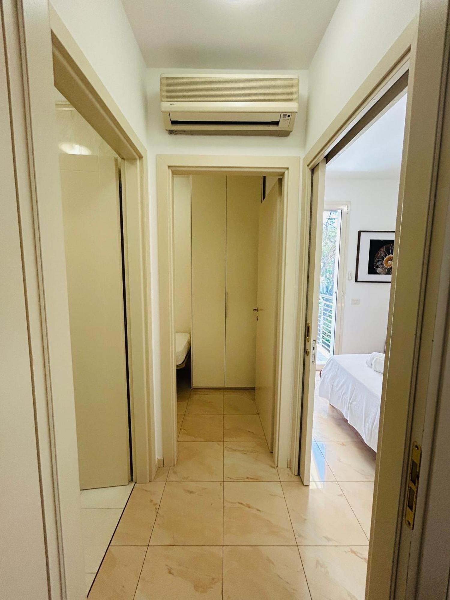 Appartement Damiano Chiesa Flexrent - Abissinia à Riccione Extérieur photo